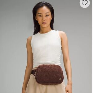 NWT Lululemon Everywhere Fleece Belt Bag 1L Brown Earth/Gold